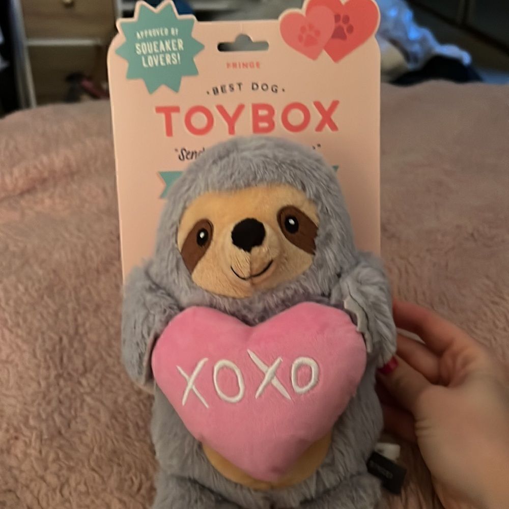 NWT Toybox sloth XOXO - Picture 1 of 4